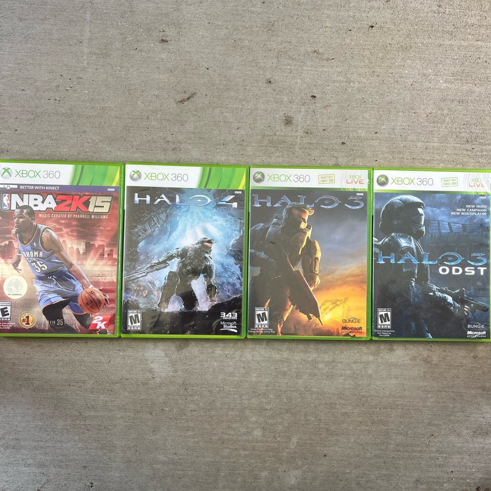 XBOX 360 Video Game Bundle